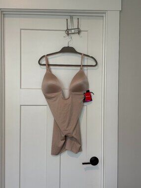 SPANX Suit Your Fancy Plunge Low-Back Mid-Thigh Bodysuit